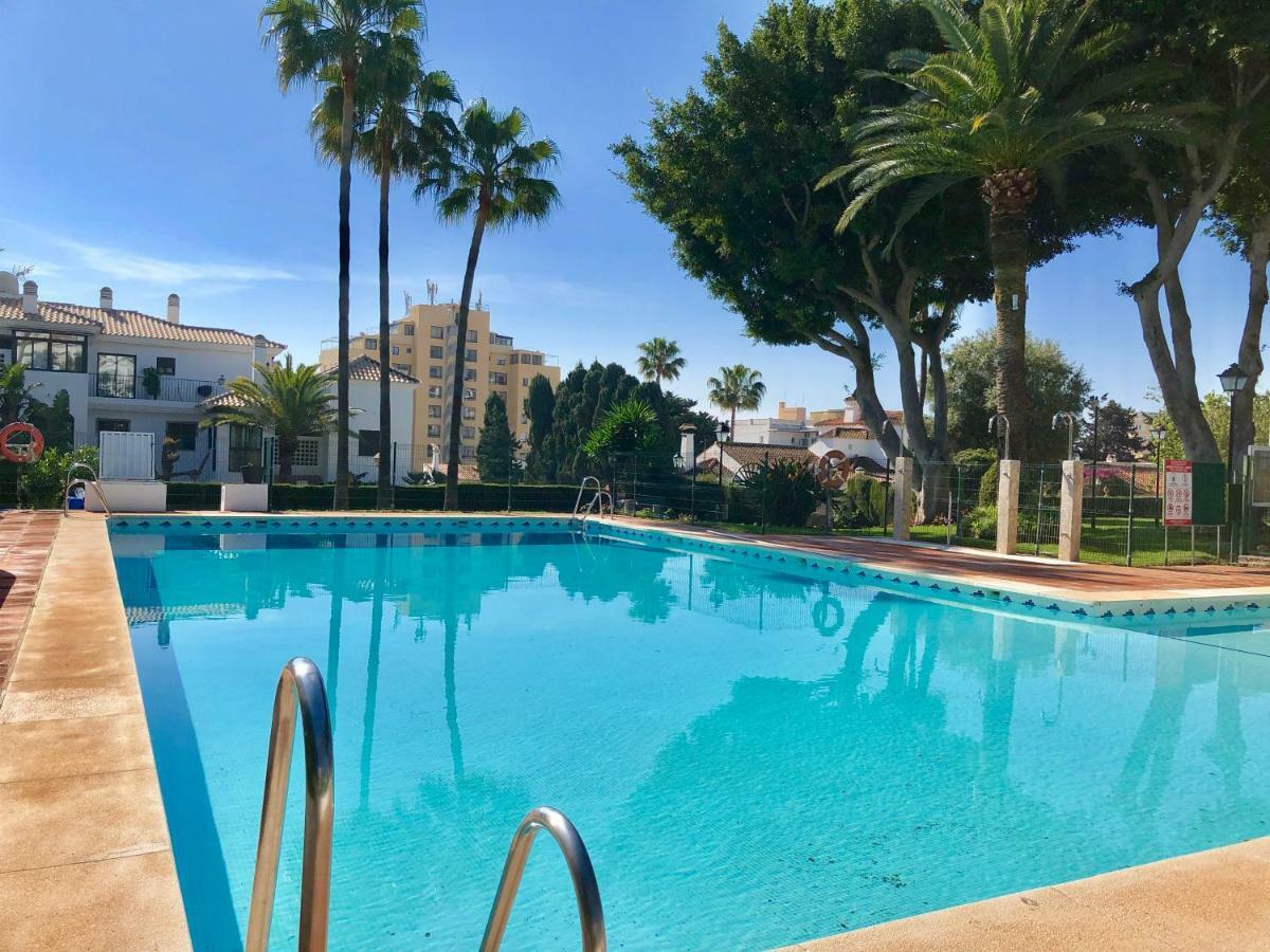 Luxury Dona Carlota Apartment Torremolinos Bagian luar foto