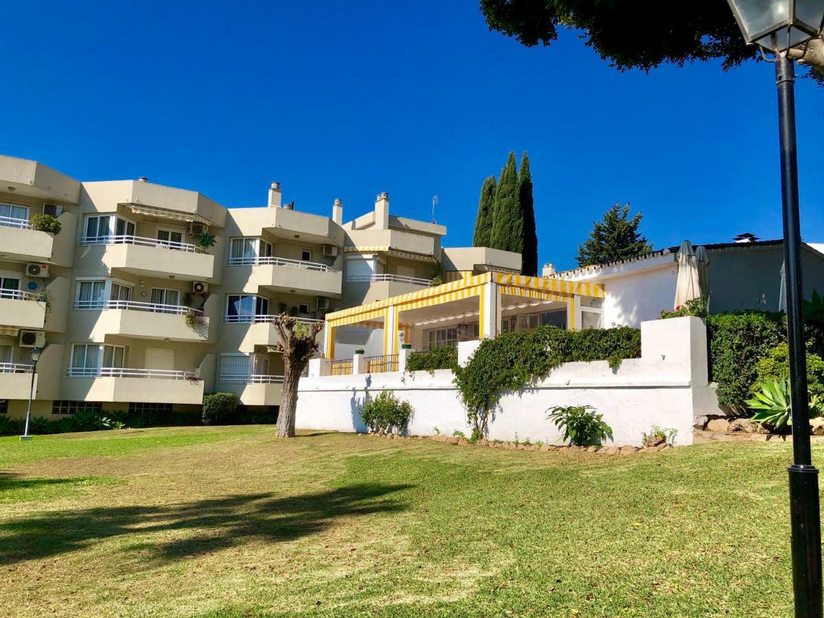 Luxury Dona Carlota Apartment Torremolinos Bagian luar foto